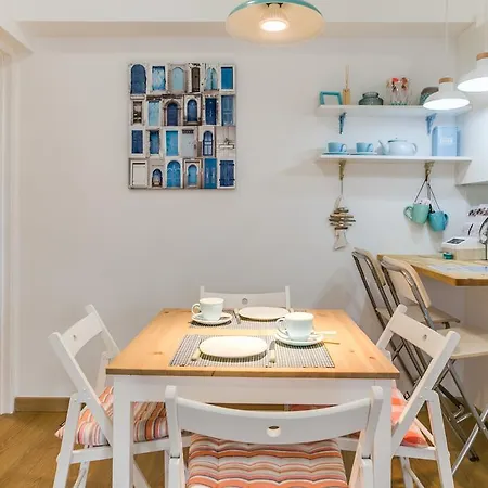 Apartman House *